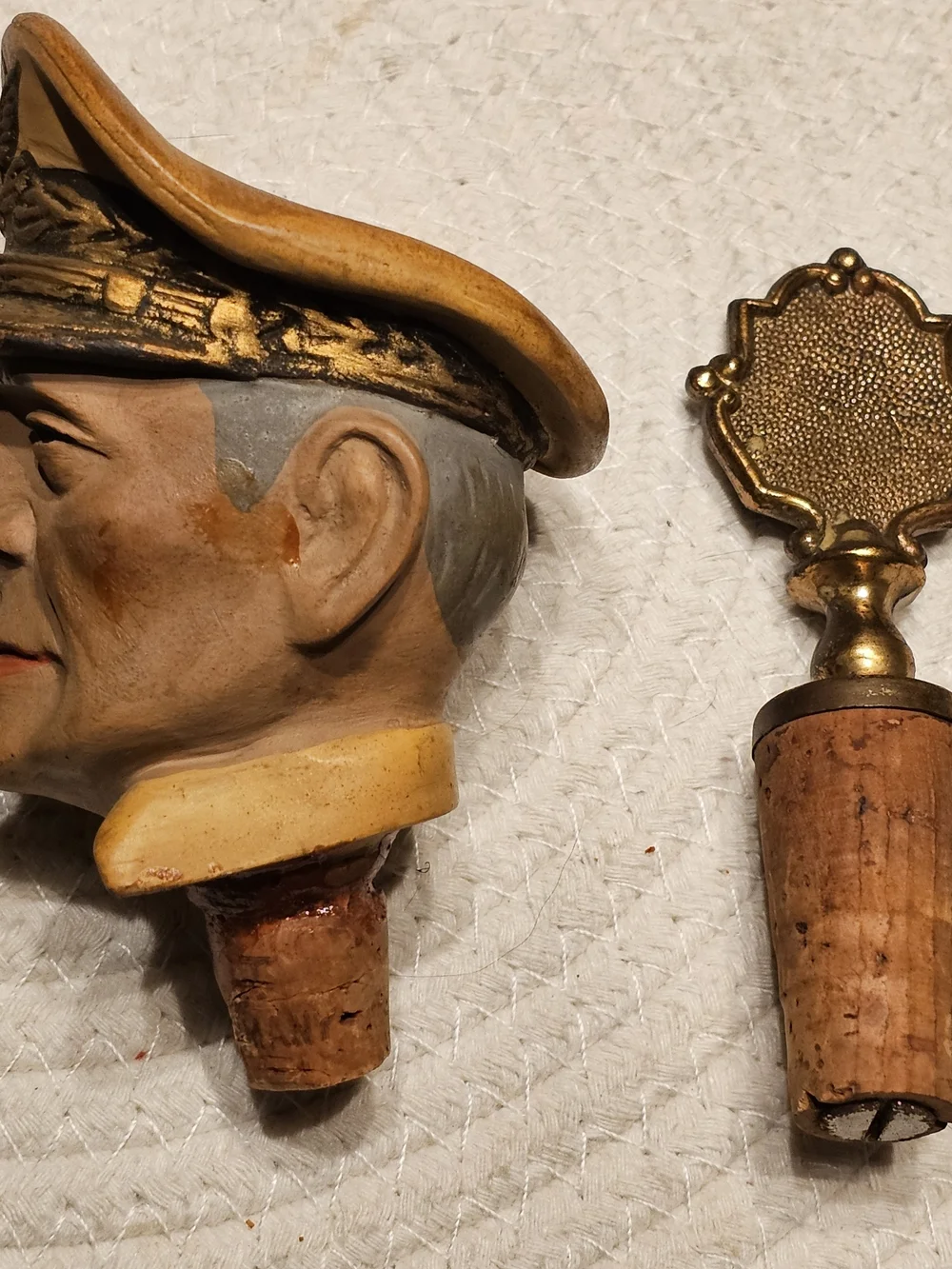 Vintage Bottle Stoppers w/ Cork Anri Achatit General Douglas MacArthur Rare